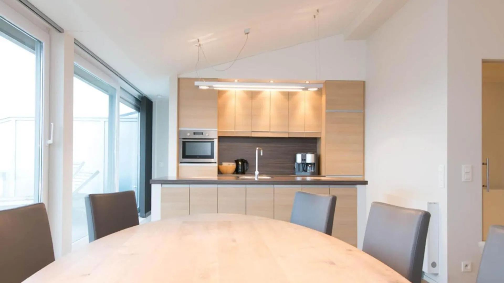 Centrally Located Apartment With Spacious Terrace Ostend
