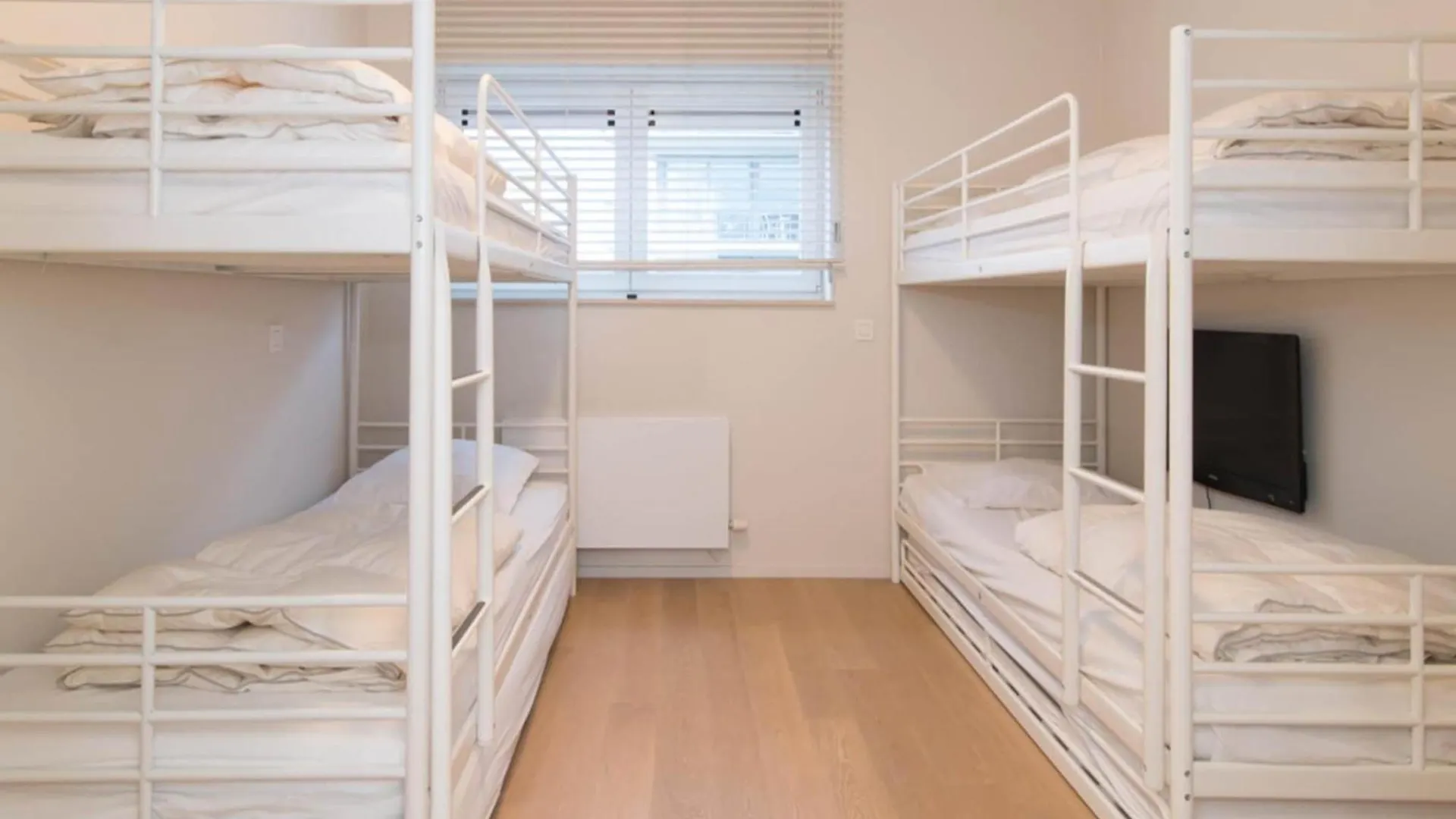 Centrally Located Apartment With Spacious Terrace Ostend