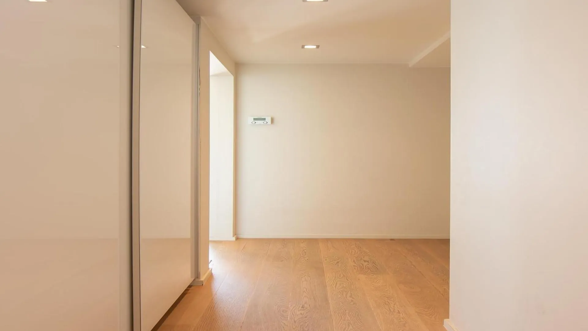 Centrally Located Apartment With Spacious Terrace Oostende 0*,  Belgien