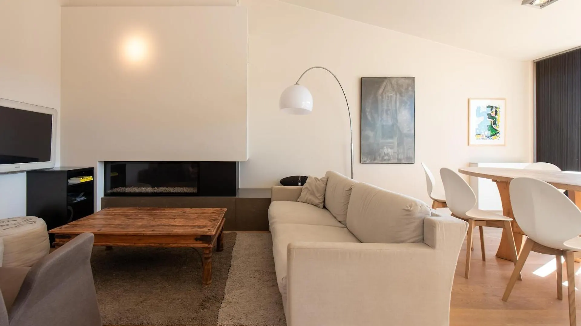 Centrally Located Apartment With Spacious Terrace Oostende Belgien